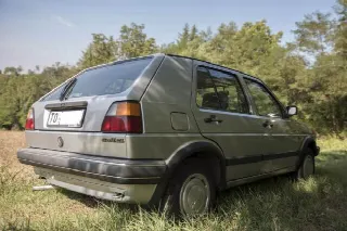 Foto 2 di 8: Volkswagen Golf 1.3 Gl     