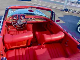 Foto 2 di 2: MERCEDES-BENZ SE Cabriolet 