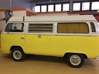 Foto 1 di 9: Volkswagen T2 Westfalia 