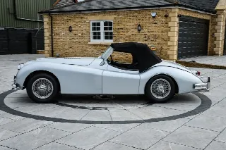 Foto 4 di 5: JAGUAR XK 140 SE Roadster  