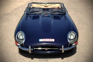 Foto 10 di 80: JAGUAR E-Type SI (1961-1968) S1 Roadster 1966 