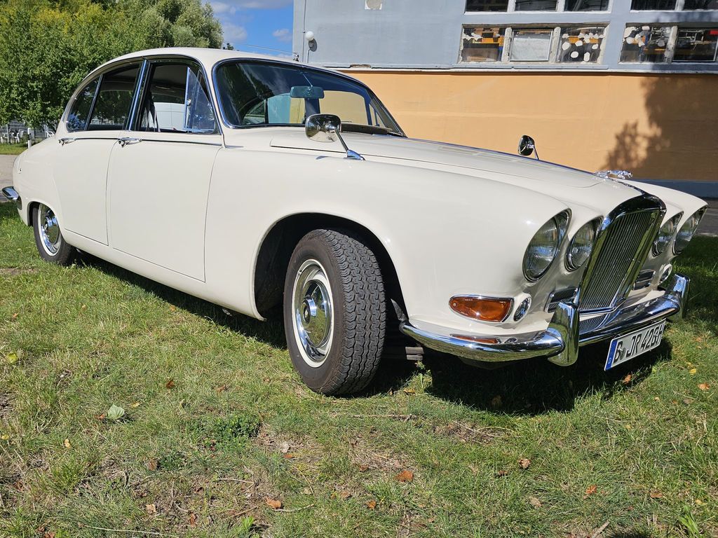 JAGUAR 420