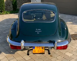 Foto 10 di 11: JAGUAR E-TYPE SII (1967-1971) 4.2   