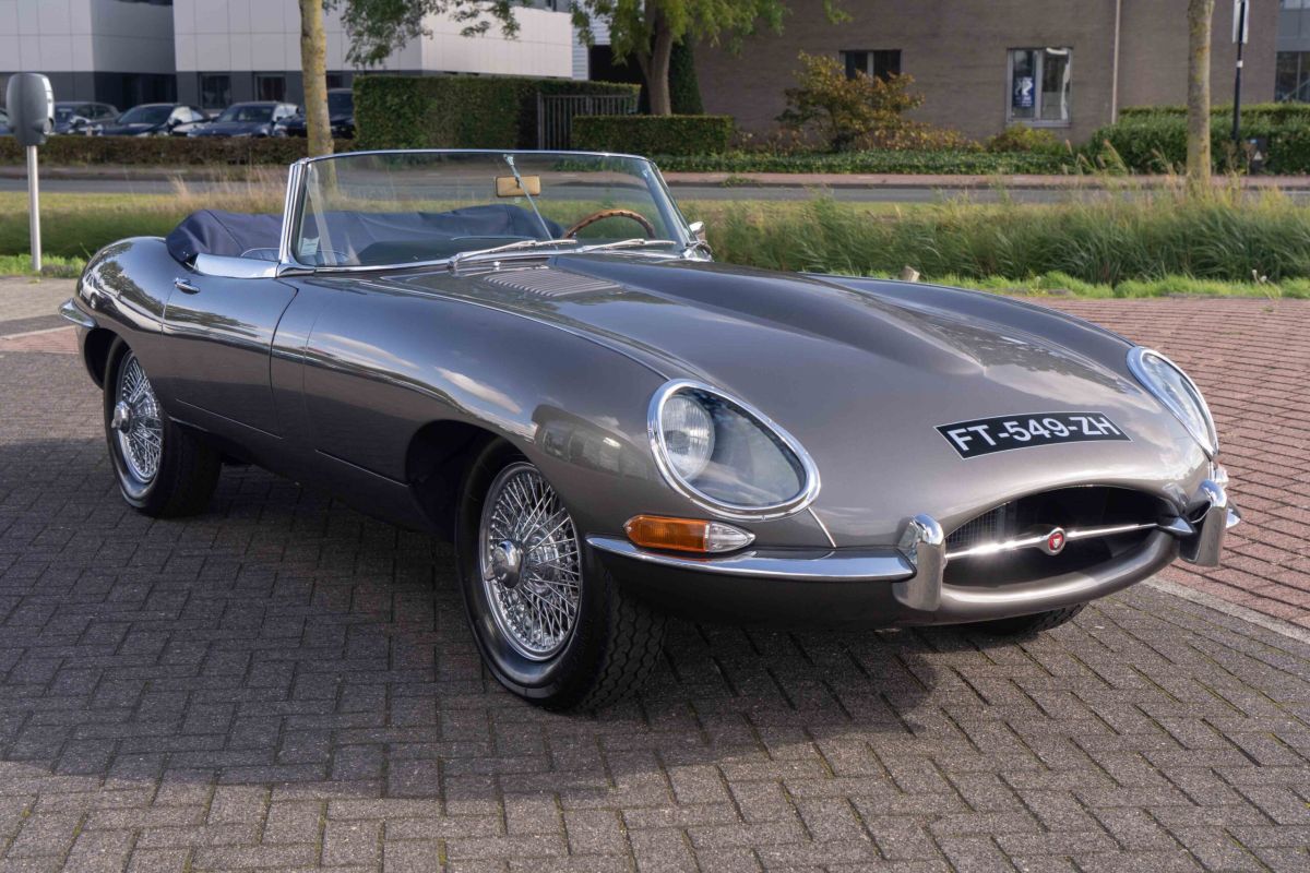 JAGUAR E-Type SI (1961-1968)  
