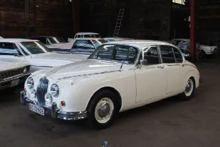 Foto 2 di 6: JAGUAR MKII 3.8   