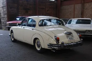 Foto 1 di 6: JAGUAR MKII 3.8   