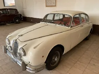 Foto 1 di 1: JAGUAR MKII berlina