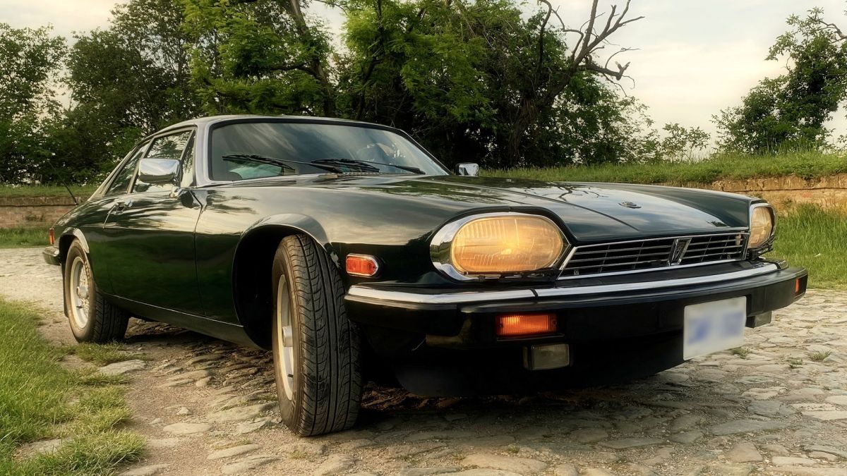 JAGUAR XJS(1975-1996) V12 Coupe 