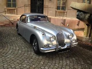 Foto 4 di 5: JAGUAR XK150   