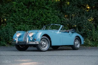 Foto 3 di 20: JAGUAR XK 140 Drophead Coupe SE, subject to a major and recent complete restoration