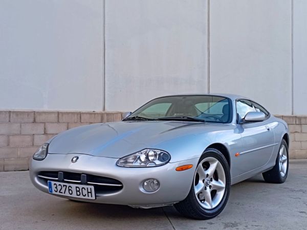 JAGUAR XK8(1996-)