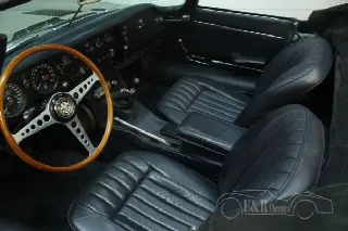 Foto 4 di 10: JAGUAR E-TYPE SII (1967-1971) 1970 