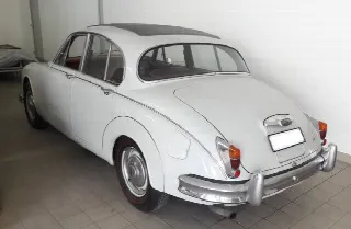 Foto 3 di 9: JAGUAR MKII  CL 3.800 