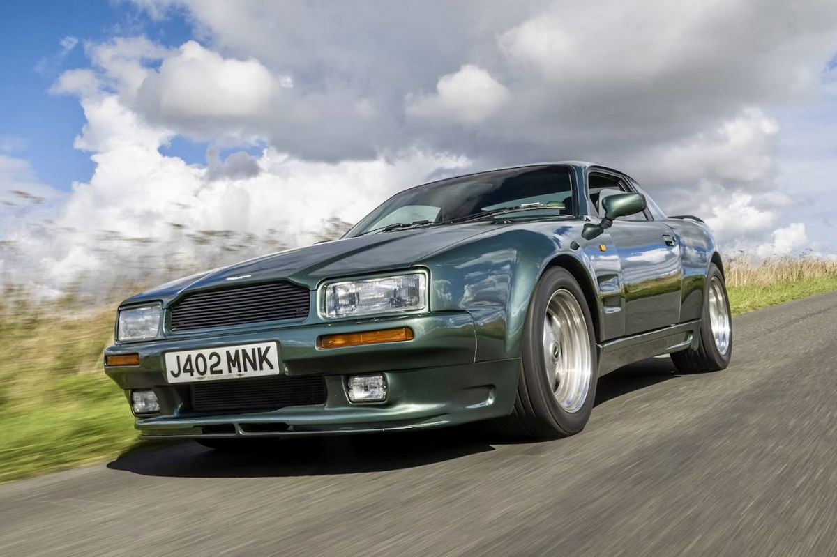 Classicmobilia: la concessionaria fondata da Keith Riddington, grande esperto di Aston Martin