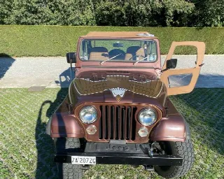 Foto 3 di 6: JEEP CJ 7  