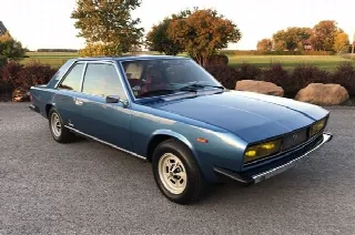 Foto 4 di 9: FIAT 130  