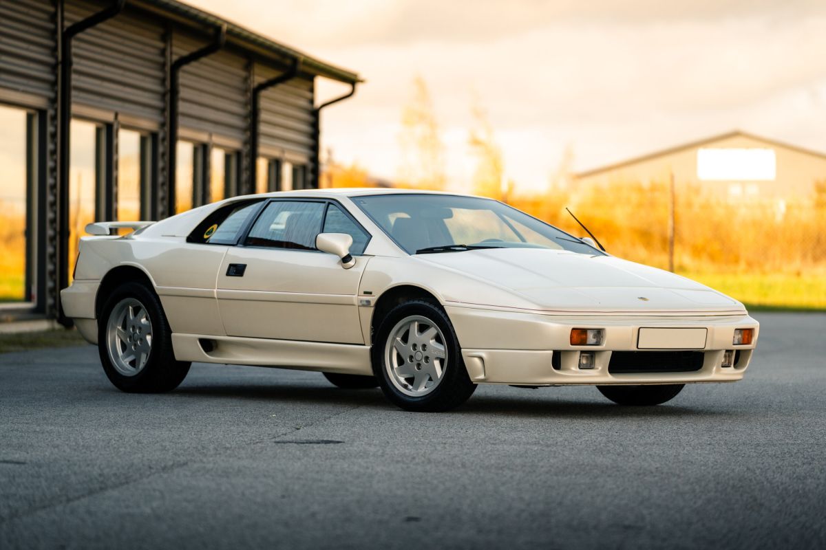 LOTUS Esprit Turbo SE  