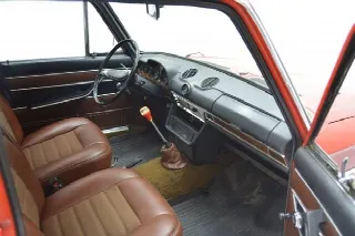 Foto 4 di 6: LADA 1500 