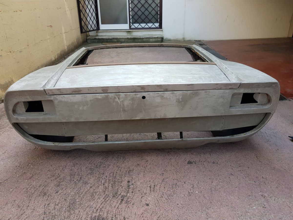 LAMBORGHINI Miura P400 