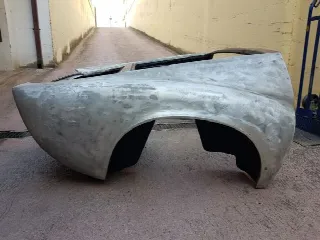 Foto 3 di 3: LAMBORGHINI Miura P400 