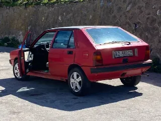 Foto 1 di 2: LANCIA Delta 1600 chiusa 5 porte benz carrozz b7