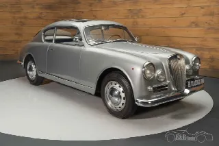 Foto 4 di 10: LANCIA Aurelia