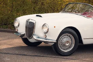 Foto 5 di 10: LANCIA Aurelia B24 Spider America, one of 240 examples built, Mille Miglia Eligible 