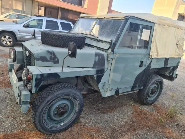 LAND ROVER 88 serie III