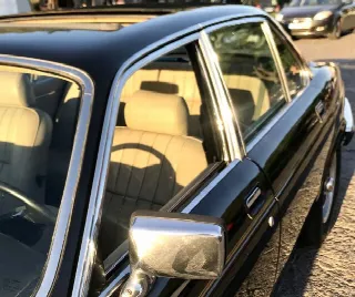 Foto 9 di 12: JAGUAR XJ6(1968-1987) III serie  