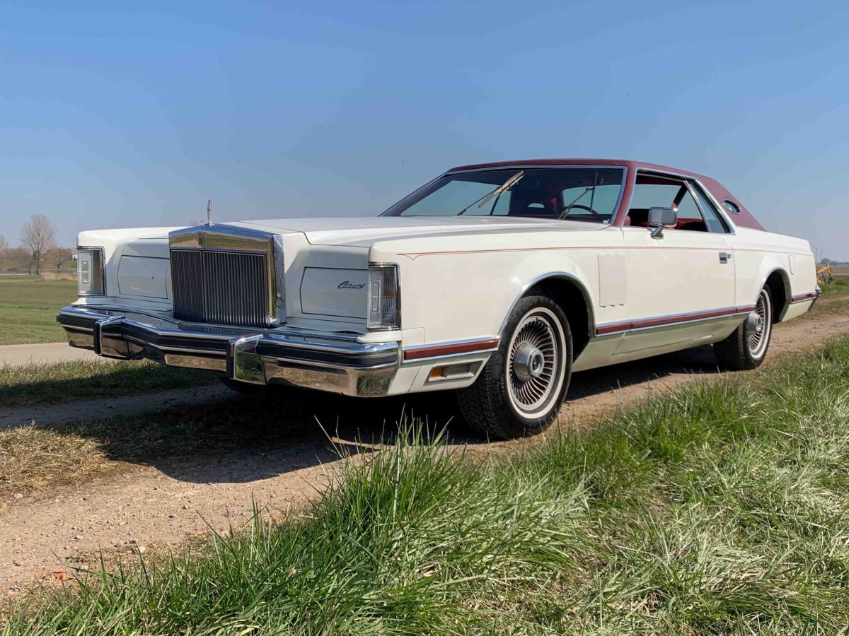 LINCOLN Continental