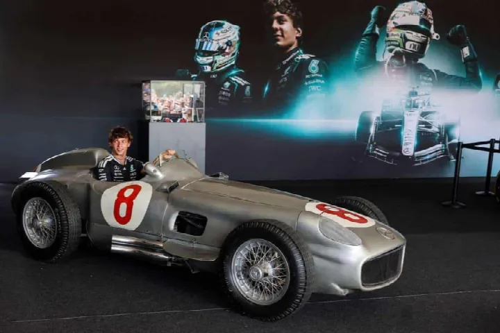 Kimi Antonelli, historic triumph at the 2026 Monza GP: from the W196 R to the F1 of the future
