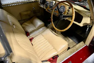 Foto 6 di 9: ASTON MARTIN DB2