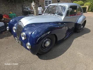 Foto 4 di 9: HEALEY Abbot