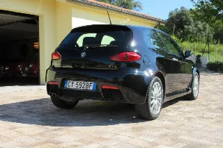 Foto 4 di 28: ALFA ROMEO 147