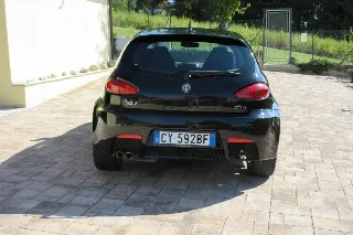 Foto 5 di 28: ALFA ROMEO 147