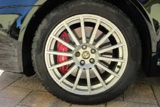 Foto 8 di 28: ALFA ROMEO 147