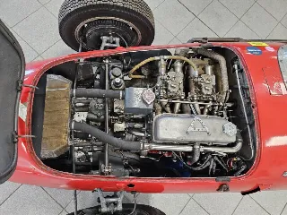 Foto 24 di 38: OSCA Maserati
