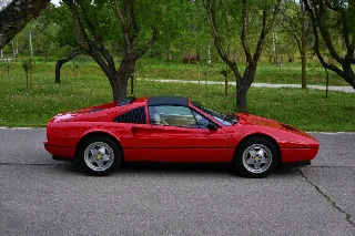 Foto 5 di 19: FERRARI 328(1985-1989) GTS  