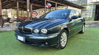 Foto 7 di 45: JAGUAR X-Type