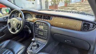 Foto 31 di 45: JAGUAR X-Type