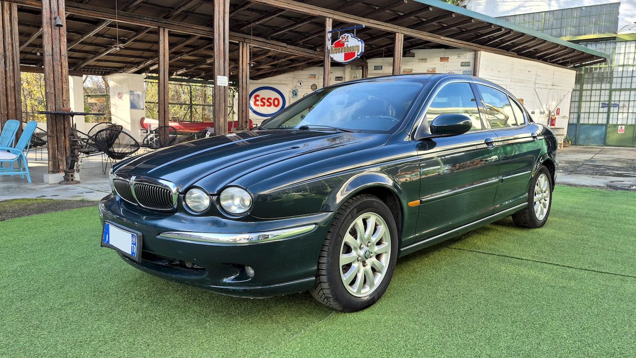 JAGUAR X-Type(2001)