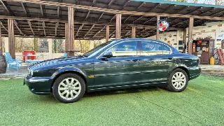 Foto 4 di 45: JAGUAR X-Type