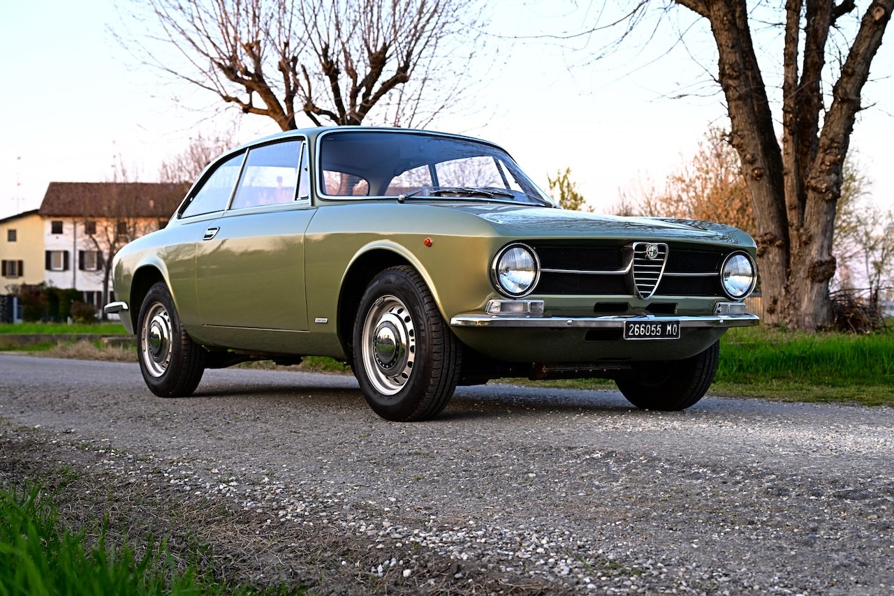 ALFA ROMEO GT 1300 Junior