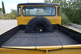 Foto 4 di 7: TOYOTA Land Cruiser BJ 45 