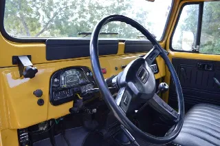 Foto 5 di 7: TOYOTA Land Cruiser BJ 45 