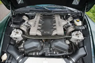 Foto 12 di 14: ASTON MARTIN Vanquish