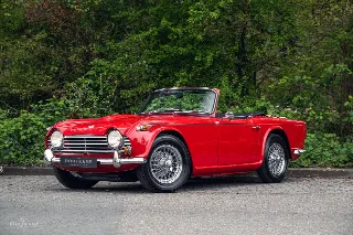 Foto 1 di 21: TRIUMPH TR4