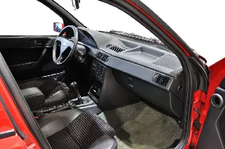 Foto 25 di 37: Alfa Romeo 155 2.0i turbo 16V cat Q4 ASI ORO CRS a libretto