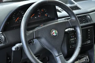 Foto 36 di 37: Alfa Romeo 155 2.0i turbo 16V cat Q4 ASI ORO CRS a libretto