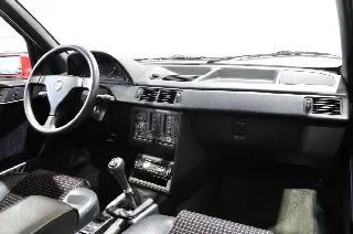 Foto 24 di 37: Alfa Romeo 155 2.0i turbo 16V cat Q4 ASI ORO CRS a libretto
